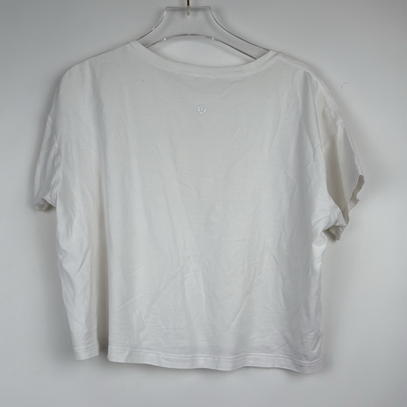 Lululemon White Short Sleeve Crew Neck Tee Size 6 - Picture 2 of 4